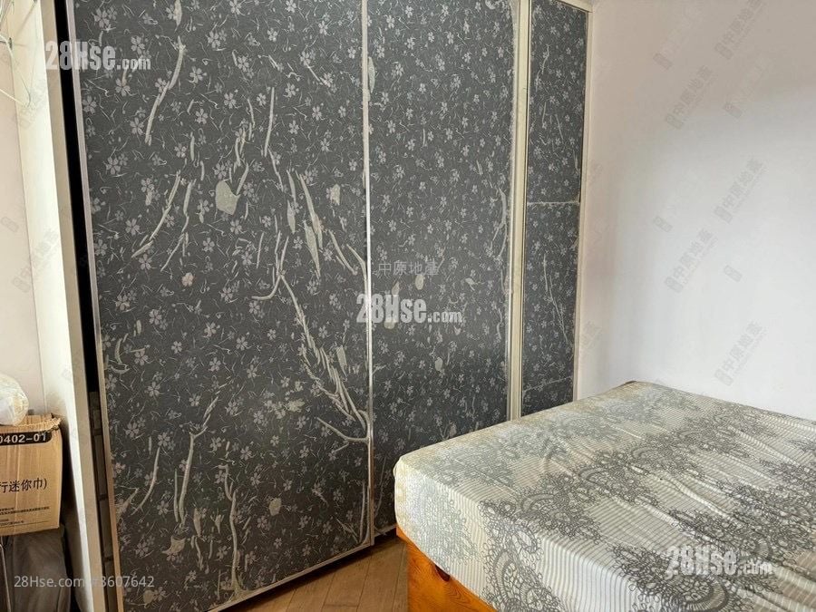 Emerald Green Sell 2 Bedrooms 526 ft² Emerald Green Sell 2 Bedrooms 526 ft²