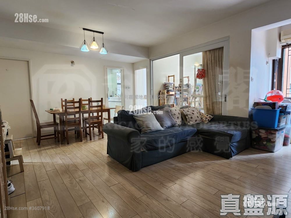 Dragon Heart Court Sell 3 Bedrooms , 2 Bathrooms 761 ft²