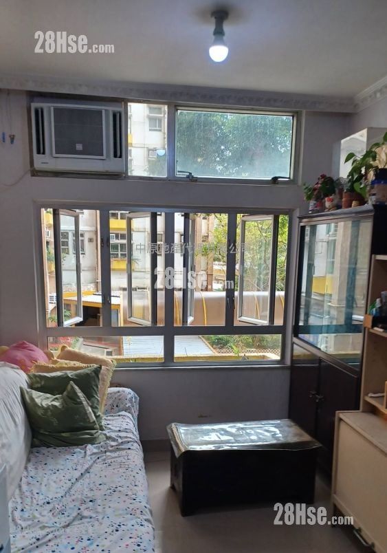 Ching Tai Court Sell 3 Bedrooms , 1 Bathroom 554 ft² Ching Tai Court Sell 3 Bedrooms , 1 Bathroom 554 ft²