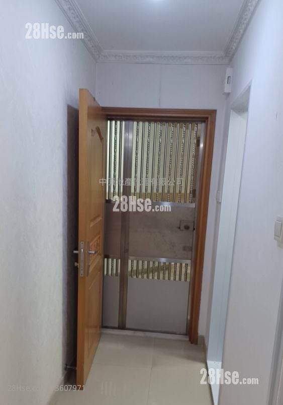 Ching Tai Court Sell 3 Bedrooms , 1 Bathroom 554 ft² Ching Tai Court Sell 3 Bedrooms , 1 Bathroom 554 ft²