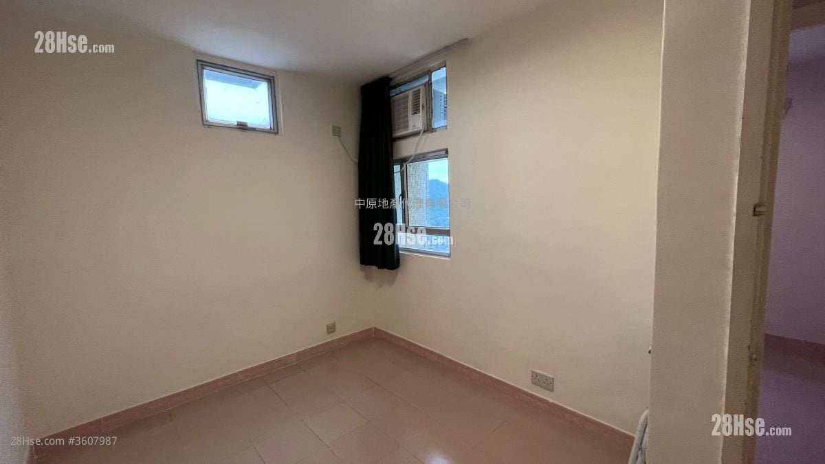 Ching Tai Court Sell 3 Bedrooms , 1 Bathroom 554 ft² Ching Tai Court Sell 3 Bedrooms , 1 Bathroom 554 ft²