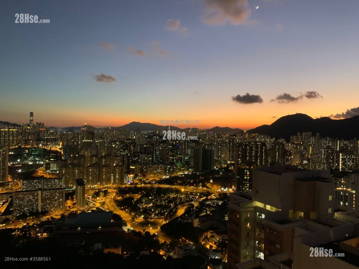 Kingsford Terrace Sell 3 Bedrooms , 1 Bathroom 590 ft²