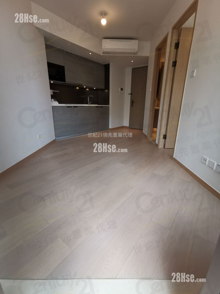 Upper East Sell 1 Bedroom , 1 Bathroom 310 ft²