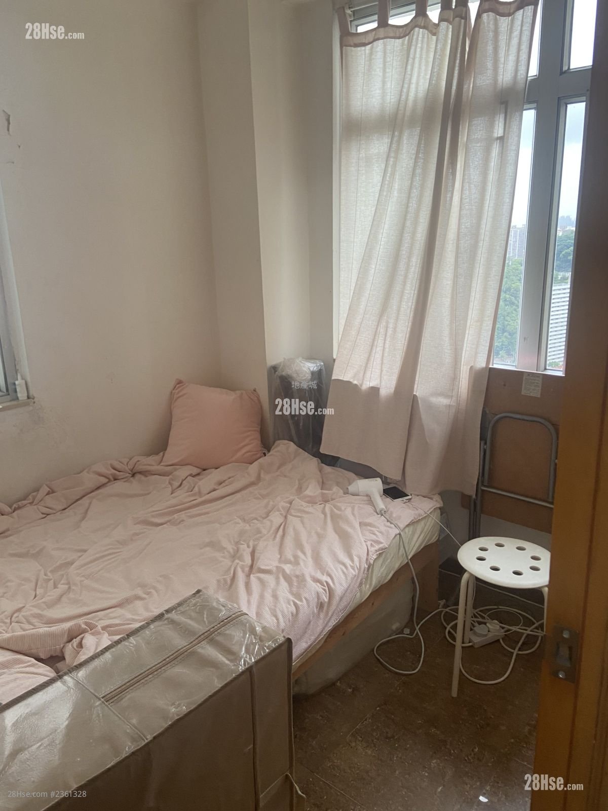 Hiu Ming Court Sell 2 Bedrooms , 1 Bathroom 422 ft²