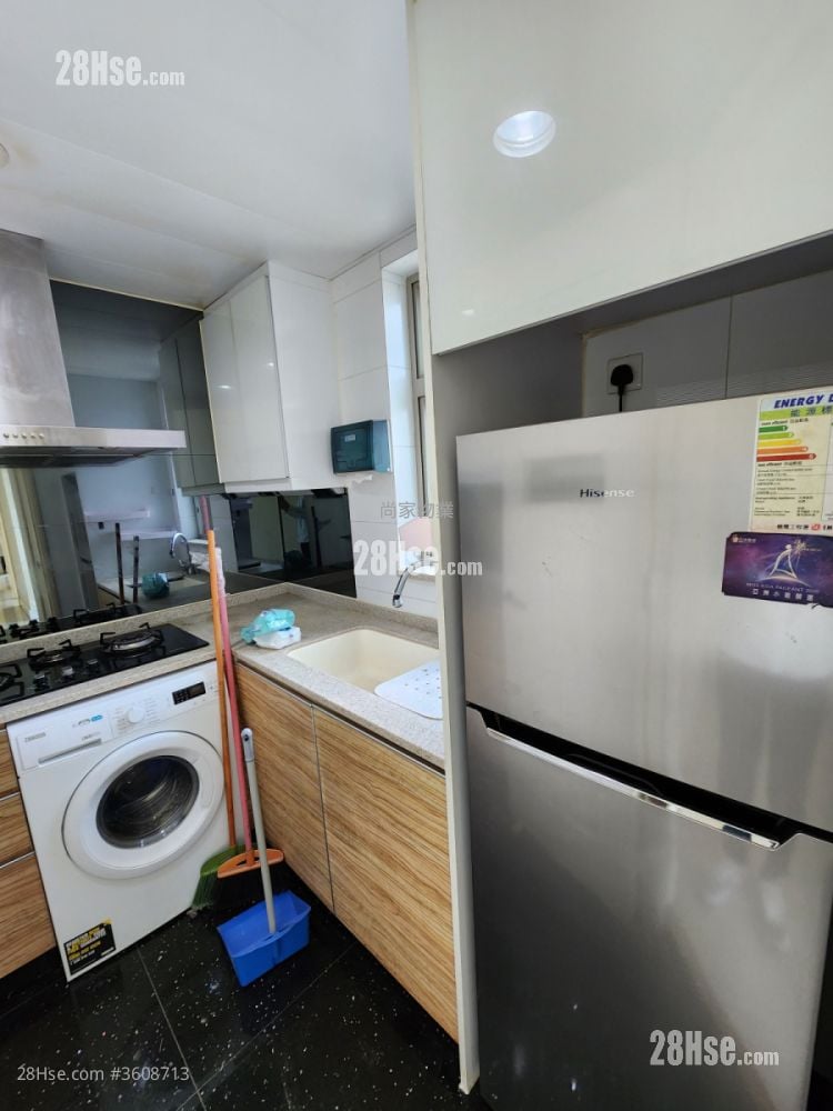 Uptown Sell 3 Bedrooms , 2 Bathrooms 760 ft² Uptown Sell 3 Bedrooms , 2 Bathrooms 760 ft²