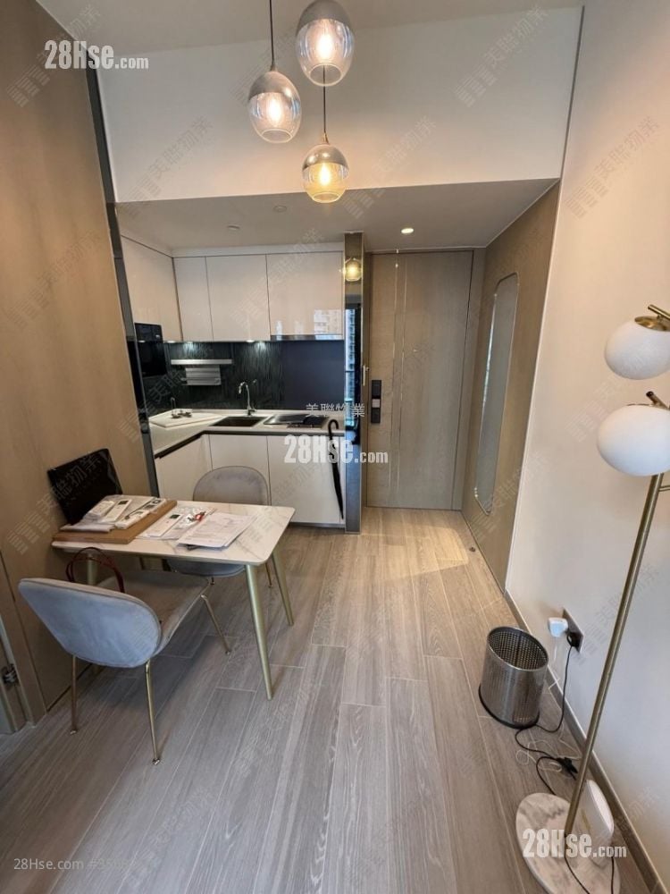 The Queens Sell 1 Bedroom , 1 Bathroom 265 ft² The Queens Sell 1 Bedroom , 1 Bathroom 265 ft²