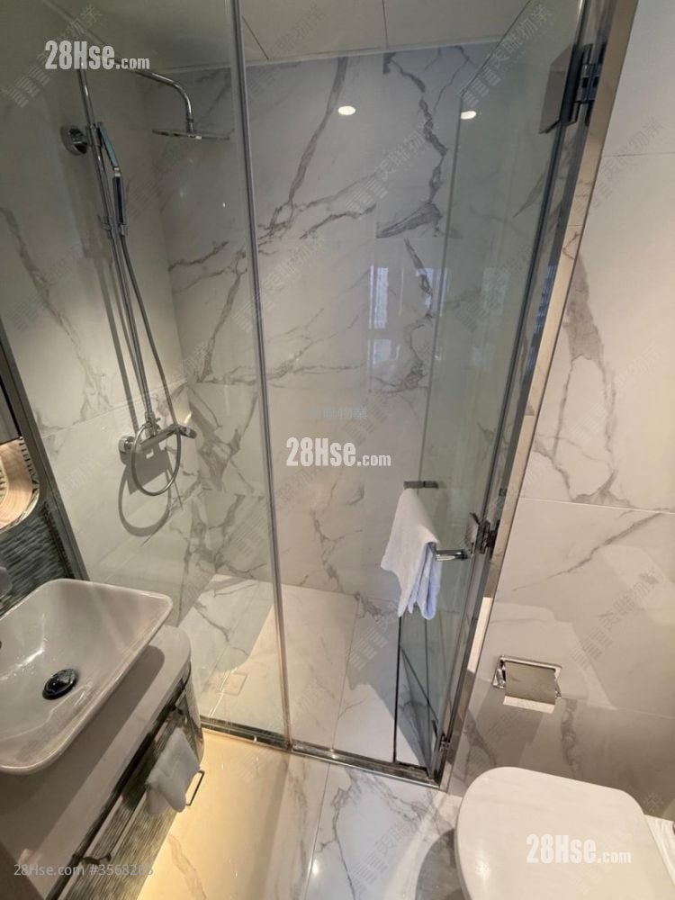 The Queens Sell 1 Bedroom , 1 Bathroom 265 ft² The Queens Sell 1 Bedroom , 1 Bathroom 265 ft²