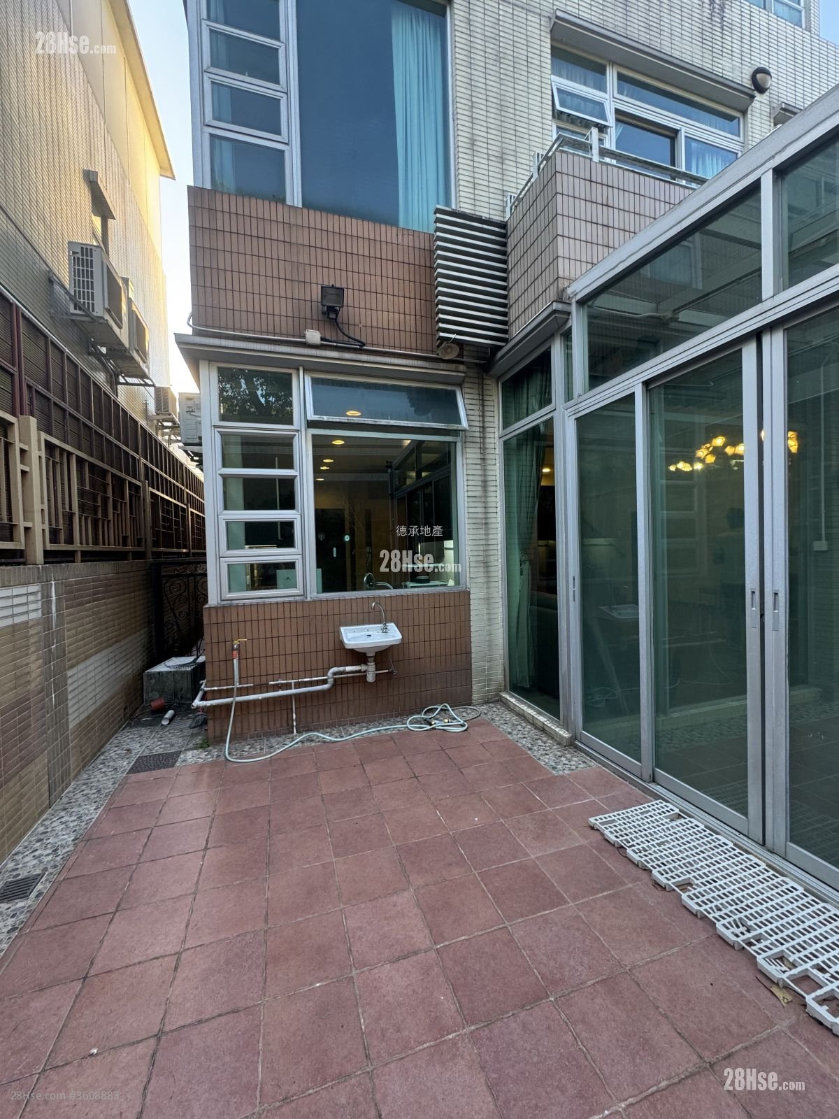 邁爾豪園 租盤 5+ 房 , 5+ 浴室 2,482 平方呎 邁爾豪園 租盤 5+ 房 , 5+ 浴室 2,482 平方呎