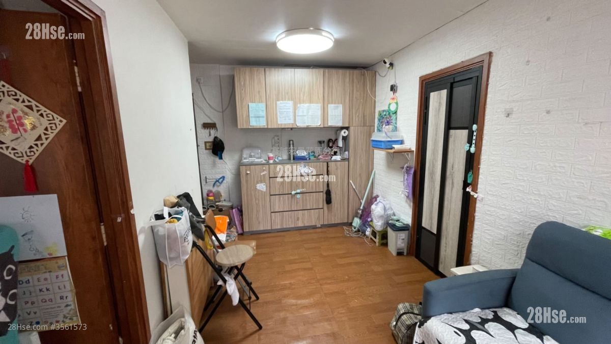 瓊麗苑 售盤 2 房 , 1 浴室 401 平方呎 瓊麗苑 售盤 2 房 , 1 浴室 401 平方呎