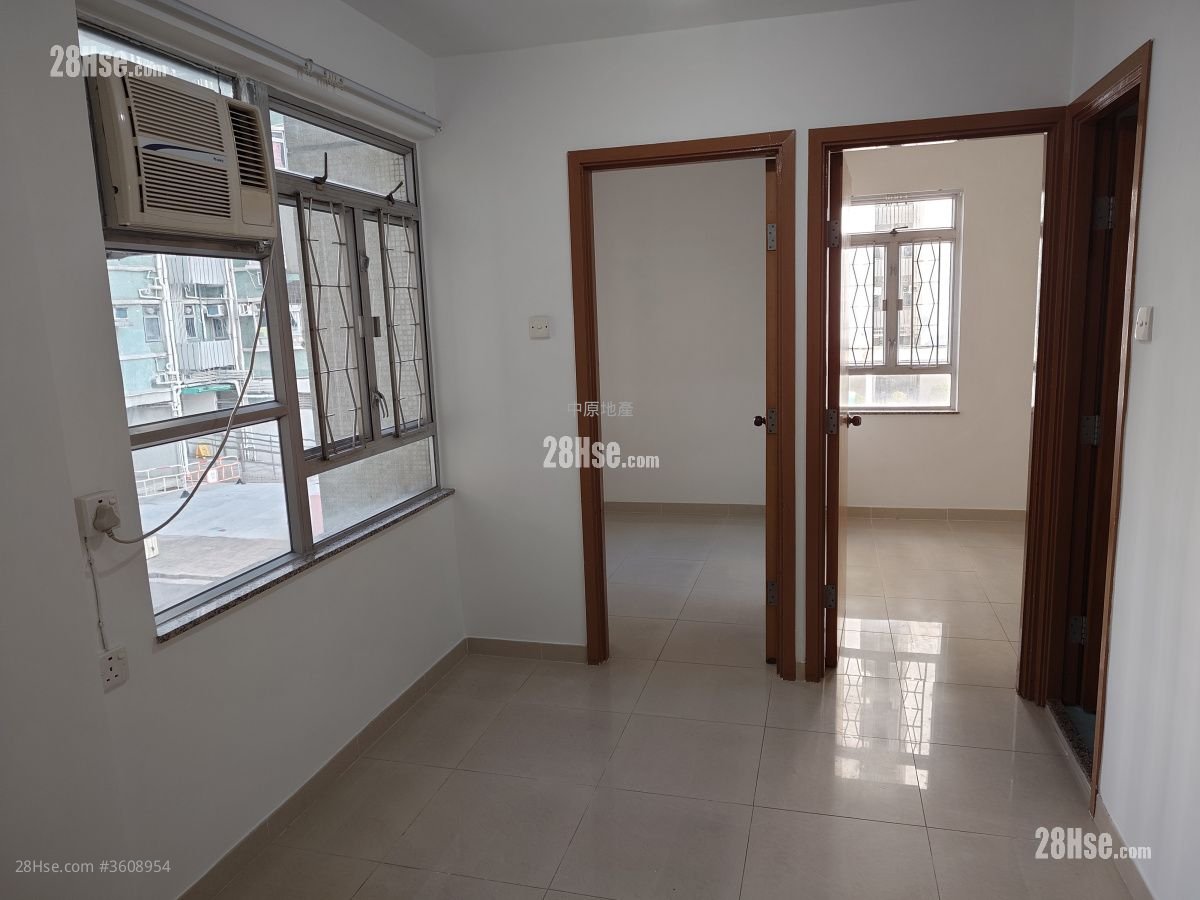 City One Shatin Sell 2 Bedrooms , 1 Bathroom 327 ft²