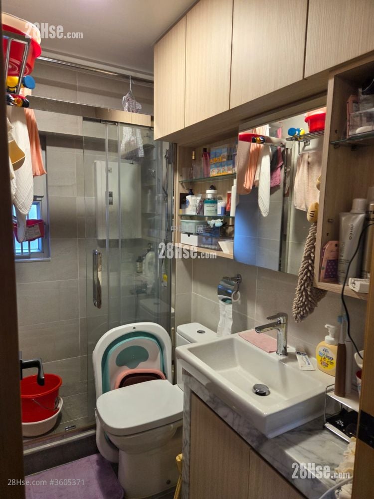 Jade Court Sell 2 Bedrooms , 1 Bathroom 410 ft² Jade Court Sell 2 Bedrooms , 1 Bathroom 410 ft²