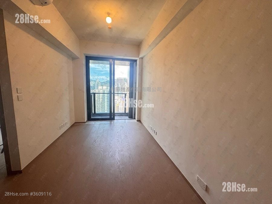 Onmantin Rental 2 Bedrooms , 1 Bathroom 488 ft² Onmantin Rental 2 Bedrooms , 1 Bathroom 488 ft²