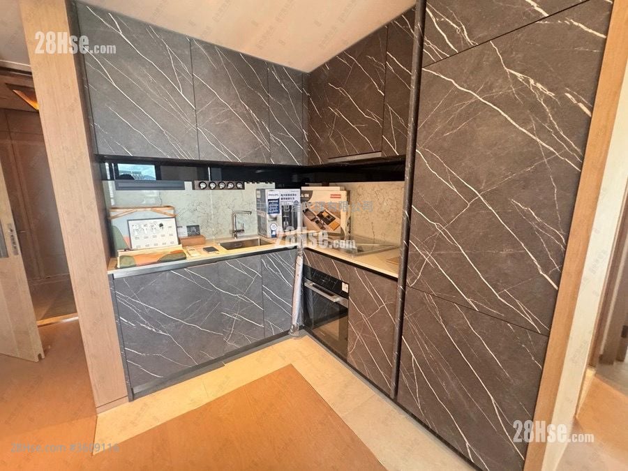 Onmantin Rental 2 Bedrooms , 1 Bathroom 488 ft² Onmantin Rental 2 Bedrooms , 1 Bathroom 488 ft²