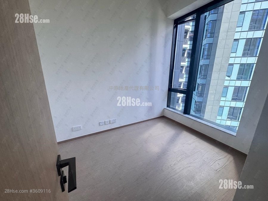 Onmantin Rental 2 Bedrooms , 1 Bathroom 488 ft² Onmantin Rental 2 Bedrooms , 1 Bathroom 488 ft²