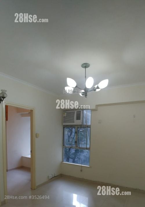 Tung Wai Garden Sell 2 Bedrooms , 1 Bathroom 314 ft²
