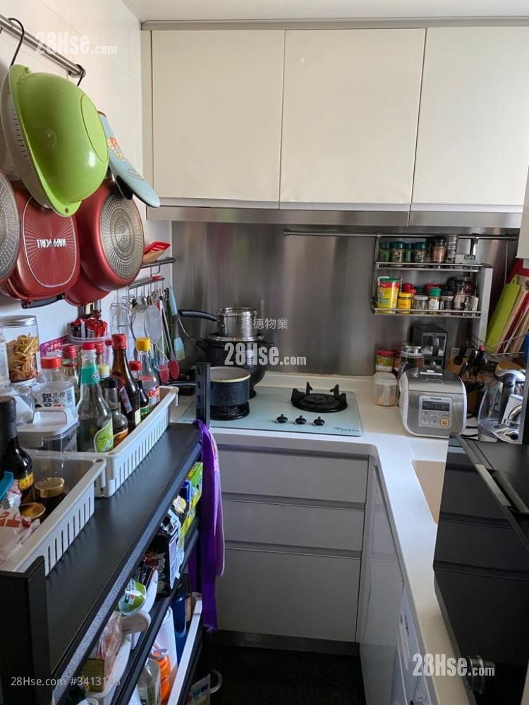 The Forest Hills Sell 2 Bedrooms , 1 Bathroom 439 ft²