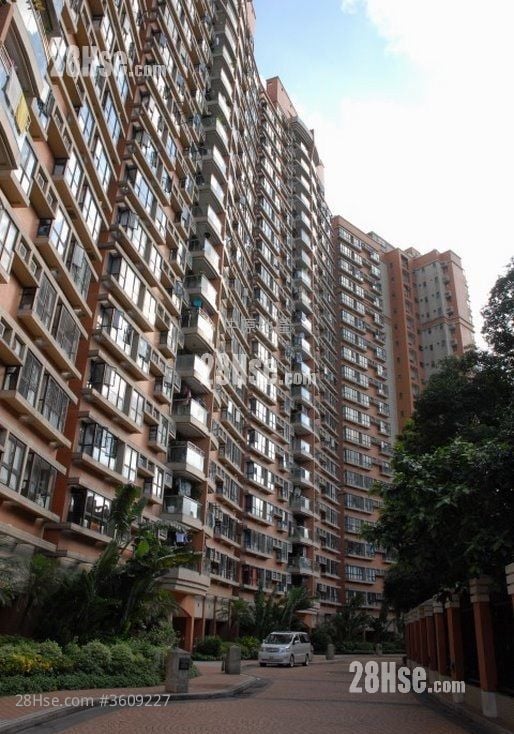 Parc Royale Sell 3 Bedrooms 942 ft²