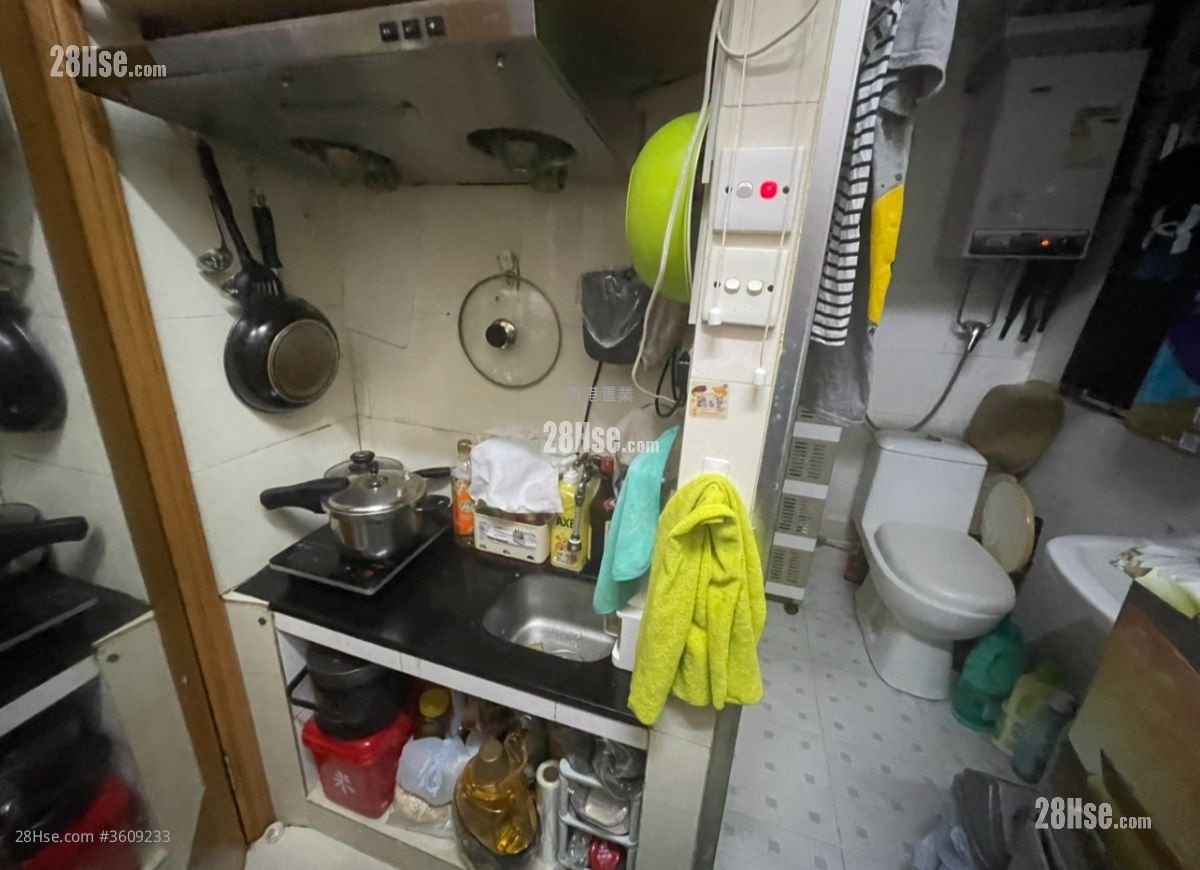 新都城大厦 售盘 552 平方尺 新都城大厦 售盘 552 平方尺