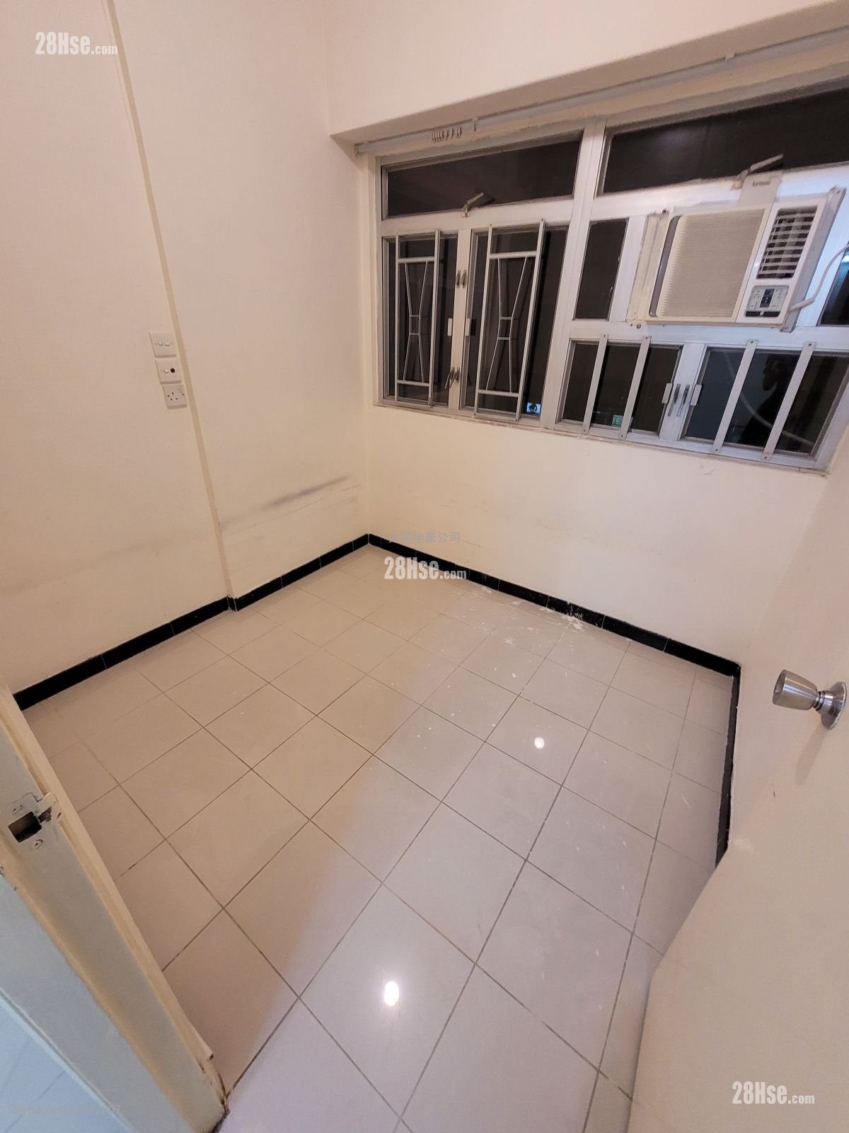 Cosmopolitan Estate Rental 2 Bedrooms 326 ft² Cosmopolitan Estate Rental 2 Bedrooms 326 ft²