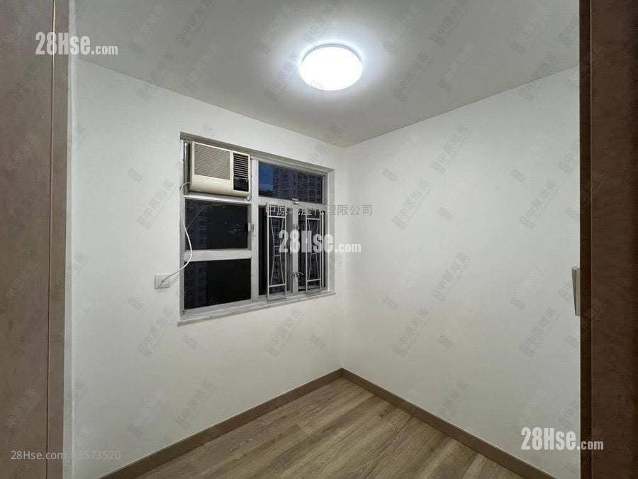 Tsuen Wan Centre Sell 2 Bedrooms , 1 Bathroom 324 ft² Tsuen Wan Centre Sell 2 Bedrooms , 1 Bathroom 324 ft²