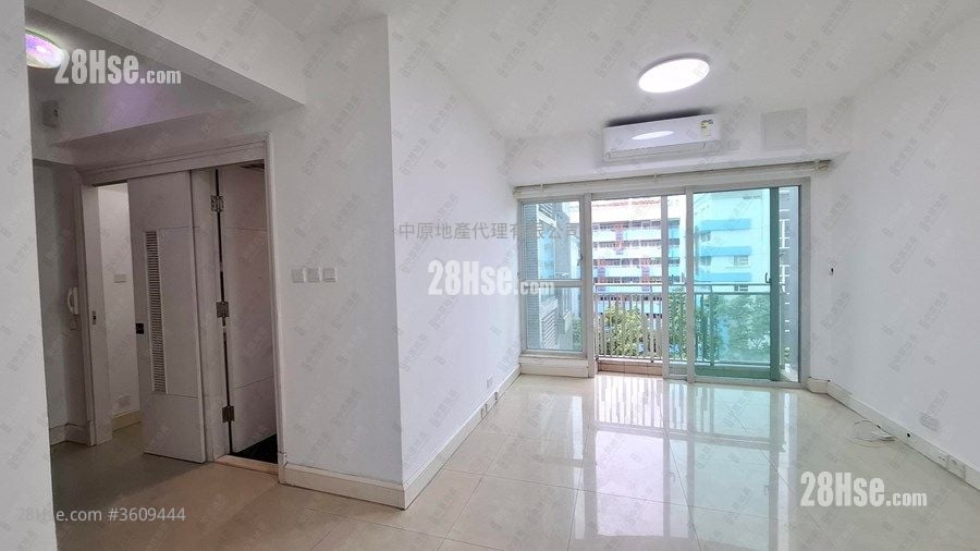 Festival City Rental 3 Bedrooms , 2 Bathrooms 785 ft²