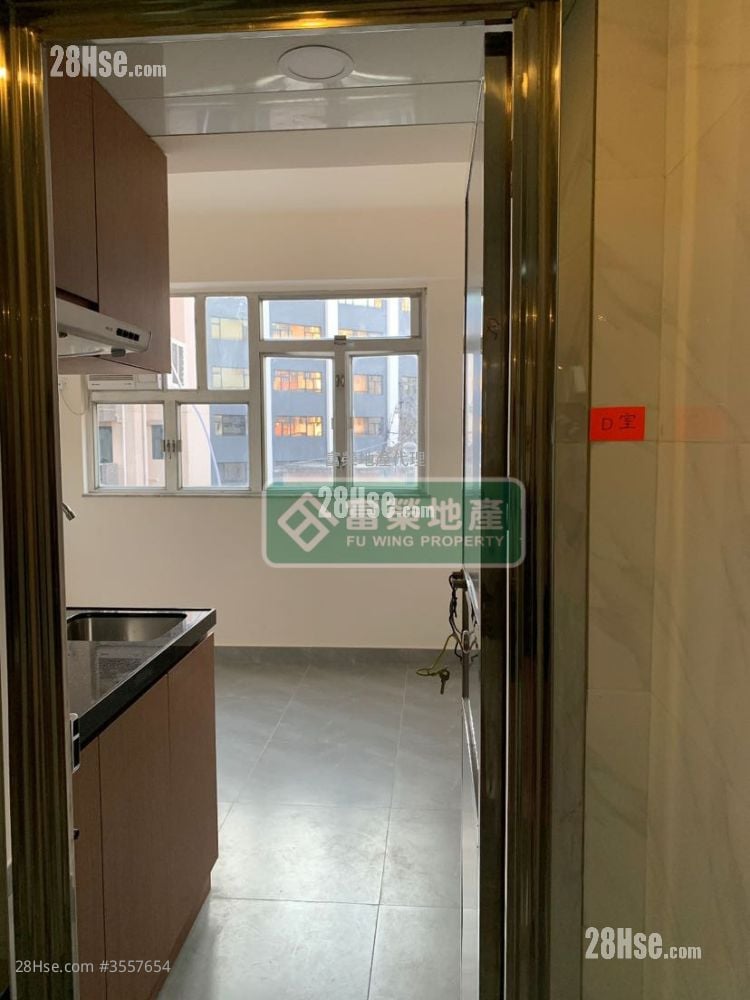 長榮大廈 租盤 開放式間隔 , 1 浴室 130 平方呎 長榮大廈 租盤 開放式間隔 , 1 浴室 130 平方呎