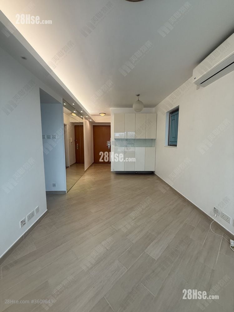 Park Central Sell 2 Bedrooms , 1 Bathroom 465 ft² Park Central Sell 2 Bedrooms , 1 Bathroom 465 ft²