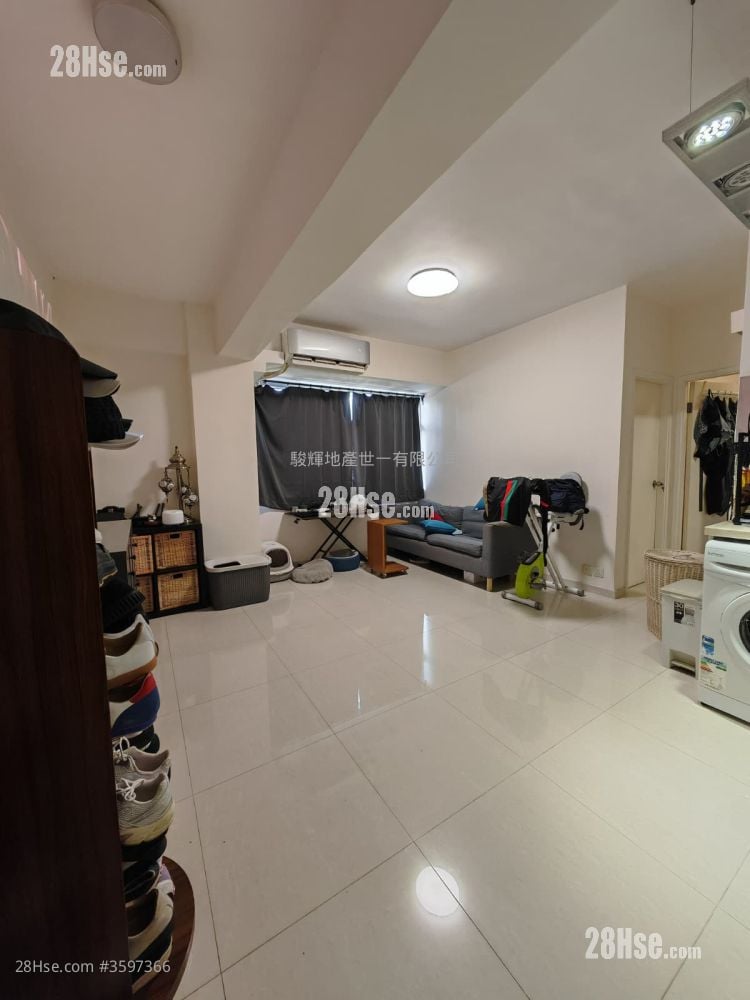 Lok Fun Mansion Rental 2 Bedrooms , 1 Bathroom 435 ft²