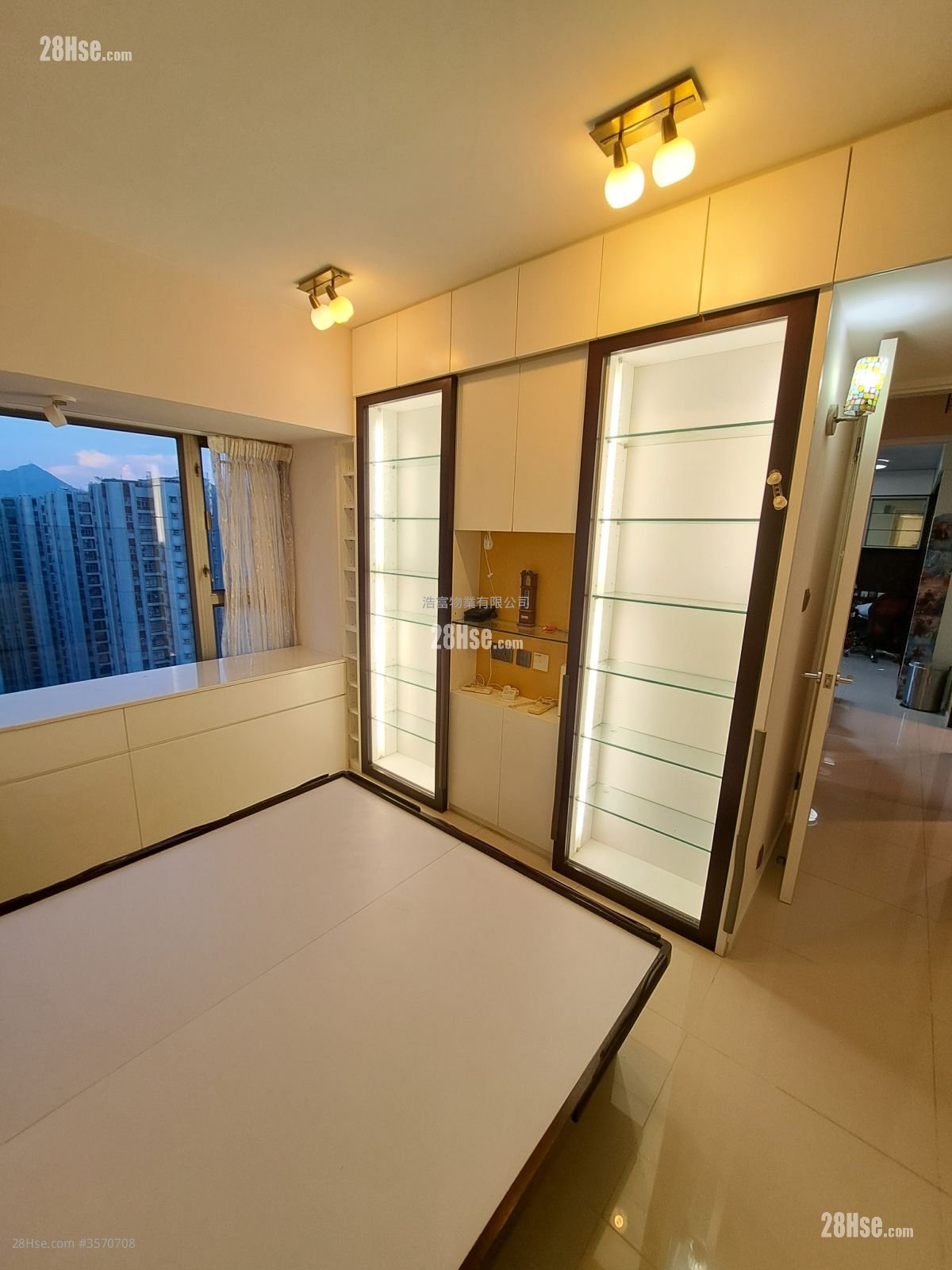Splendid Place Rental 2 Bedrooms , 2 Bathrooms 685 ft² Splendid Place Rental 2 Bedrooms , 2 Bathrooms 685 ft²