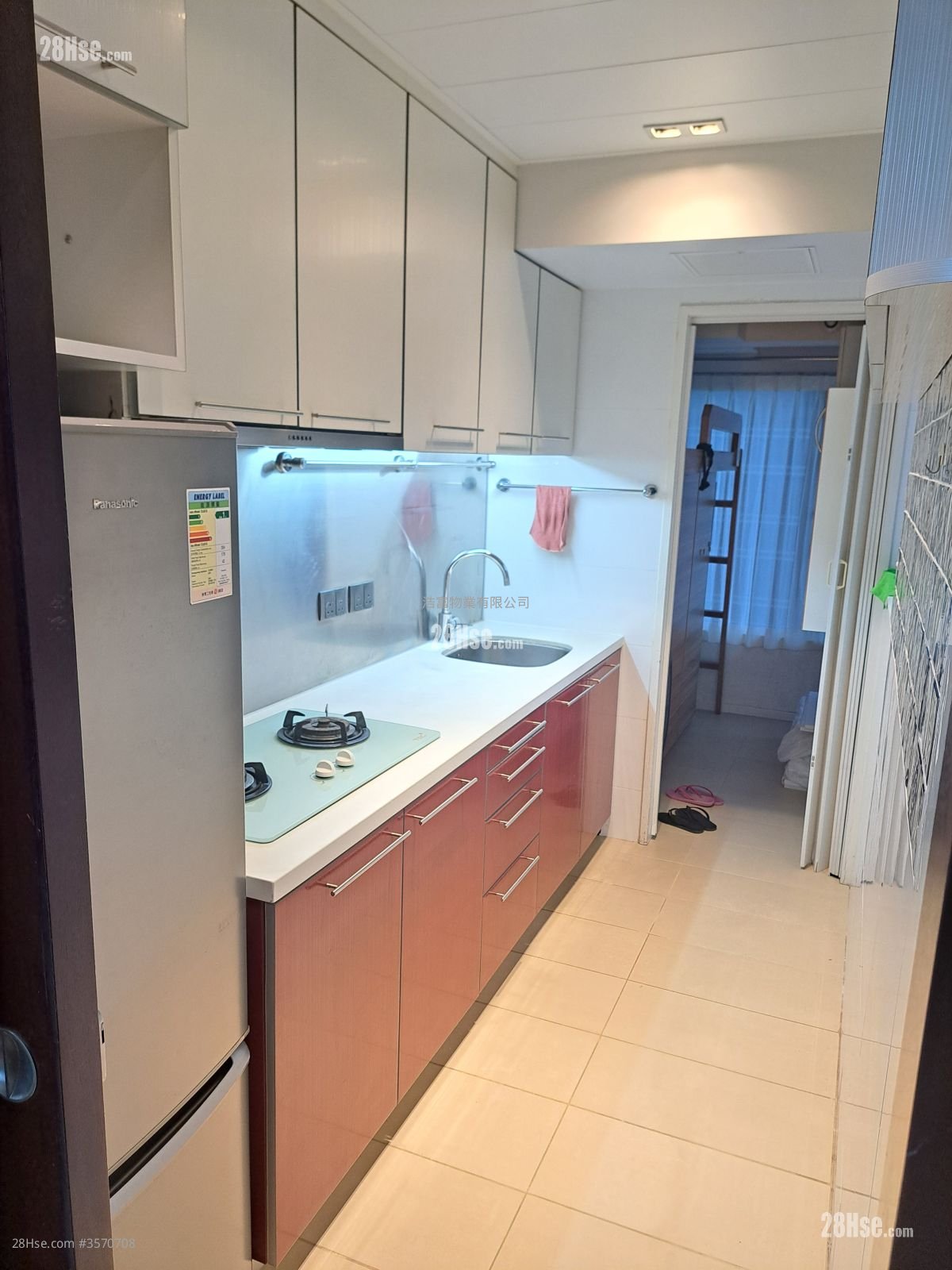 Splendid Place Rental 2 Bedrooms , 2 Bathrooms 685 ft² Splendid Place Rental 2 Bedrooms , 2 Bathrooms 685 ft²