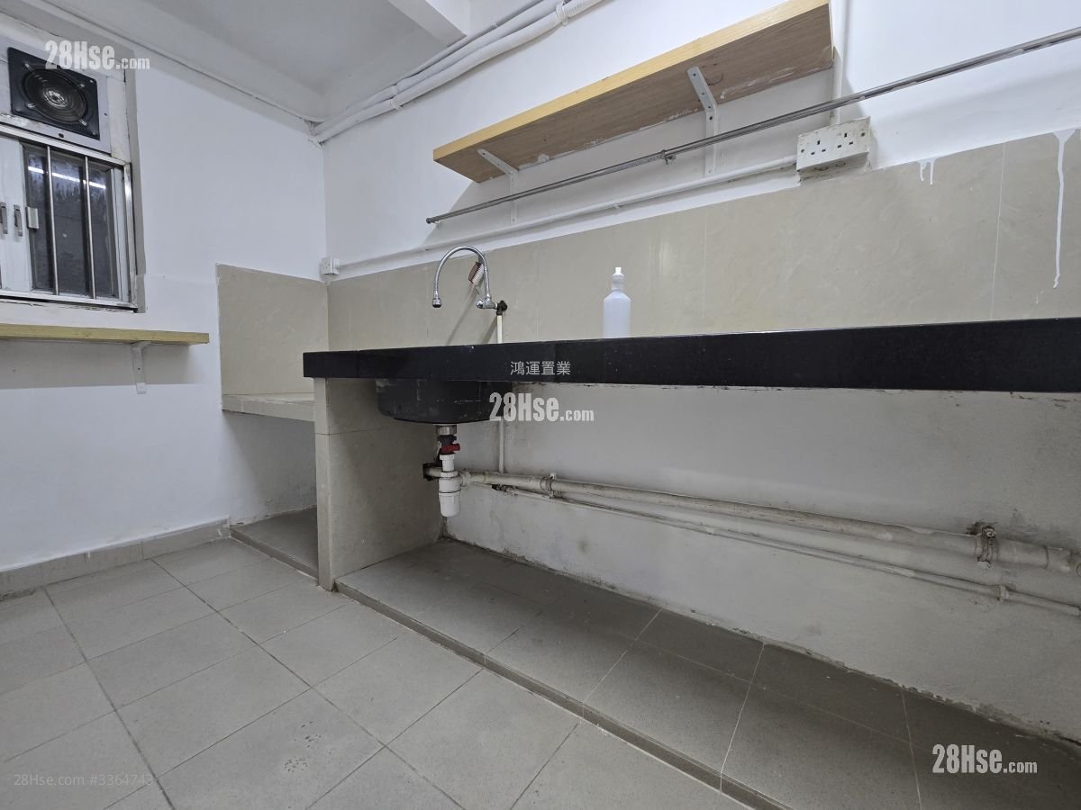 Ha Kwai Chung Village Rental 2 Bedrooms , 1 Bathroom 680 ft² Ha Kwai Chung Village Rental 2 Bedrooms , 1 Bathroom 680 ft²