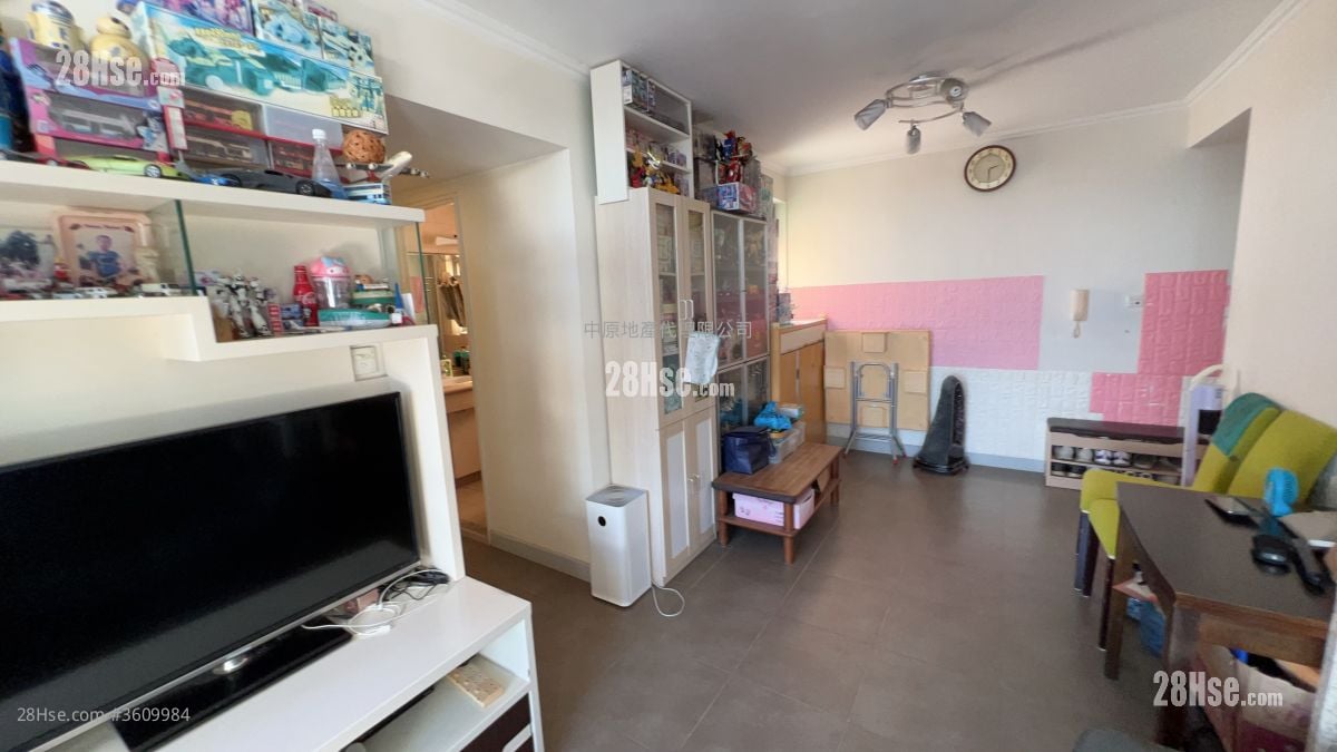 Tin Fu Court Sell 3 Bedrooms 650 ft² Tin Fu Court Sell 3 Bedrooms 650 ft²
