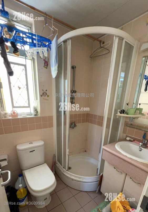 Tin Fu Court Sell 3 Bedrooms 650 ft² Tin Fu Court Sell 3 Bedrooms 650 ft²