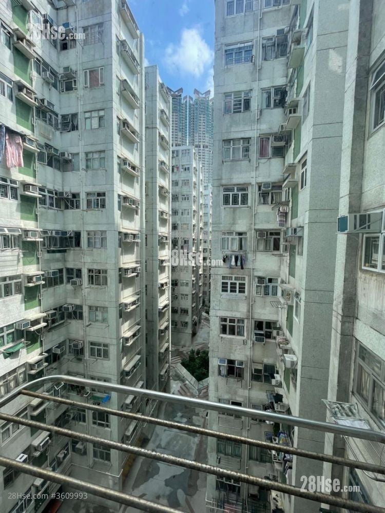 Wyler Garden Sell 2 Bedrooms , 1 Bathroom 336 ft² Wyler Garden Sell 2 Bedrooms , 1 Bathroom 336 ft²