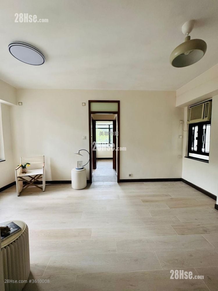 Mayfair Gardens Sell 2 Bedrooms , 1 Bathroom 445 ft²