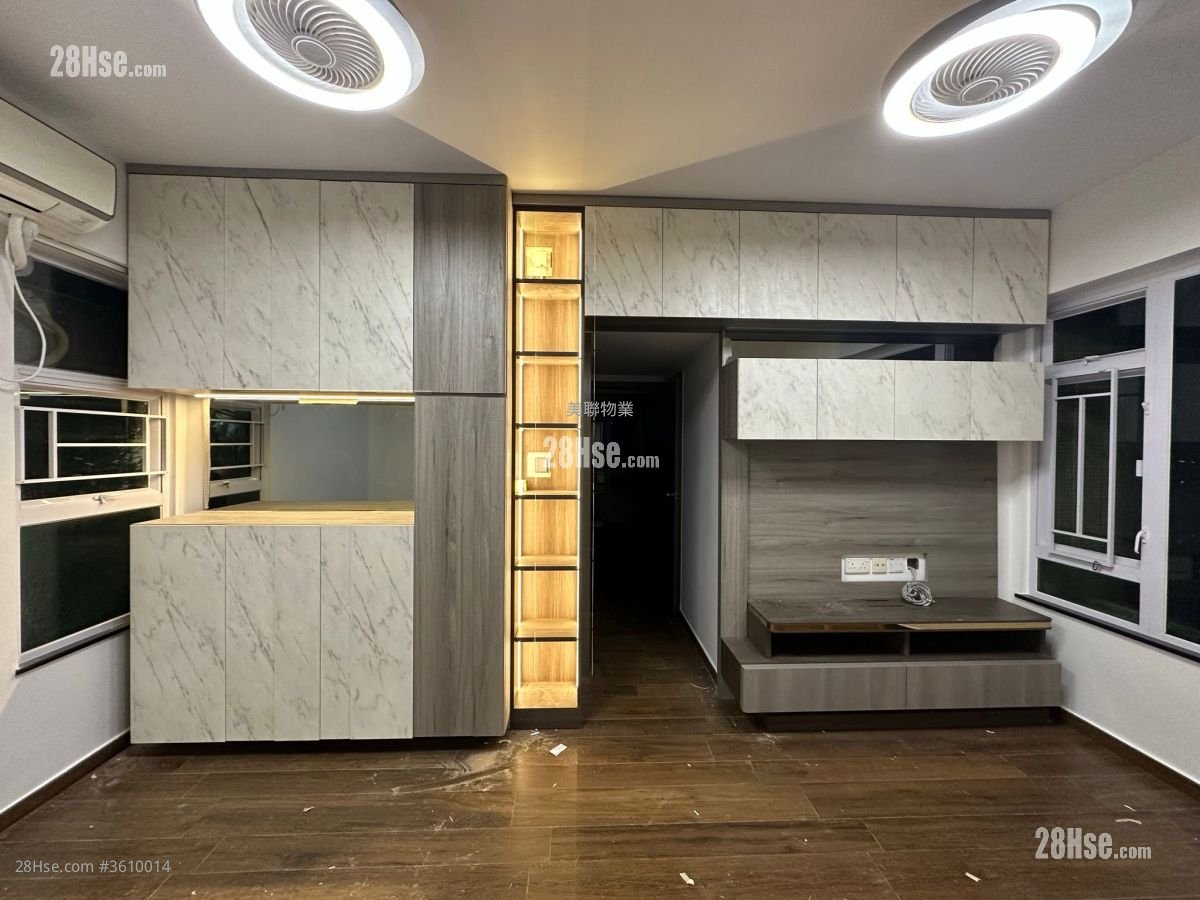 Tsing Yi Garden Sell 3 Bedrooms , 2 Bathrooms 547 ft²