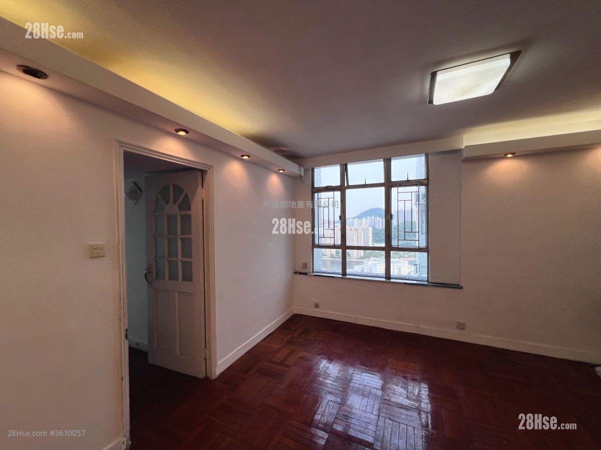 麗城花園 售盤 3 房 , 2 浴室 668 平方呎 麗城花園 售盤 3 房 , 2 浴室 668 平方呎