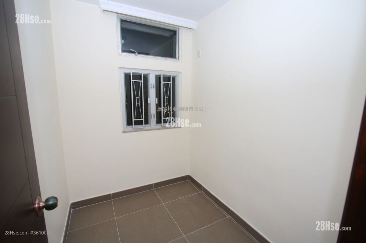 Po Pui Court Sell 3 Bedrooms , 1 Bathroom 554 ft² Po Pui Court Sell 3 Bedrooms , 1 Bathroom 554 ft²