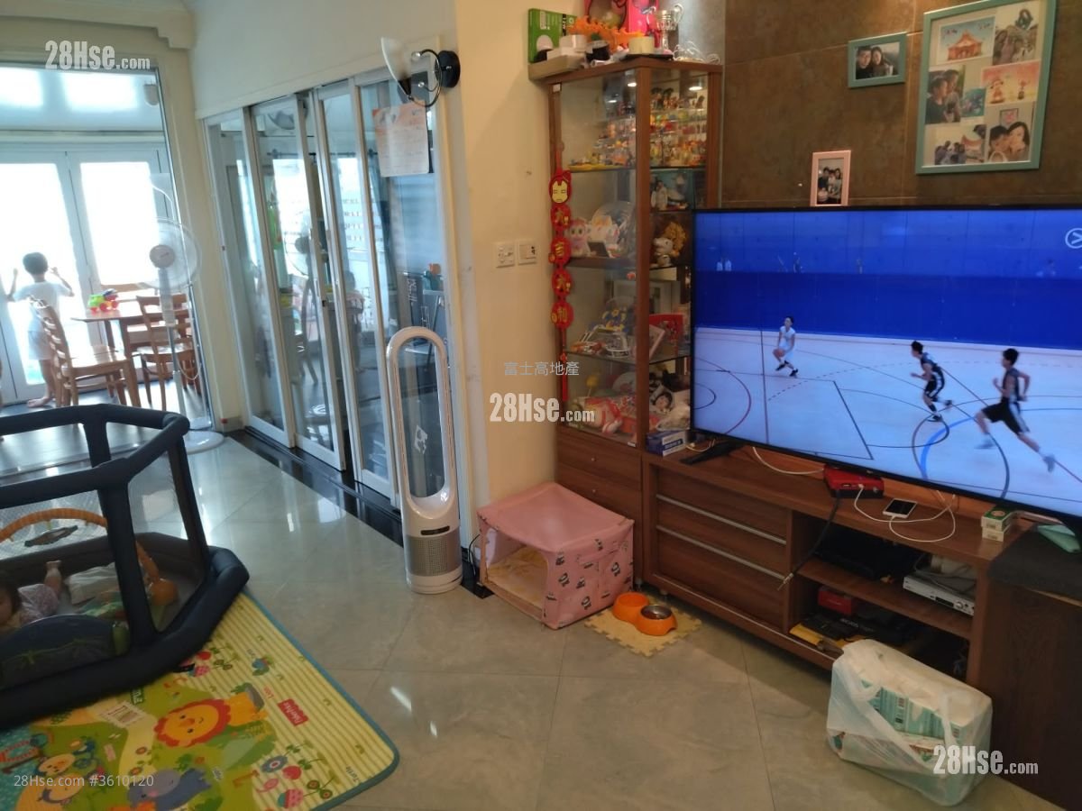 錦繡花園 售盤 3 房 , 2 浴室 902 平方呎
