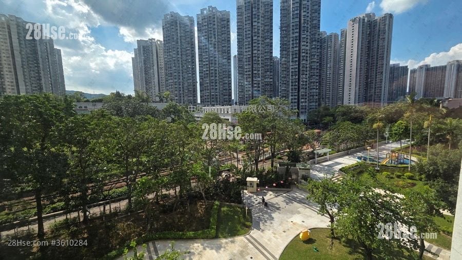 Kingswood Villas Sell 3 Bedrooms 548 ft² Kingswood Villas Sell 3 Bedrooms 548 ft²