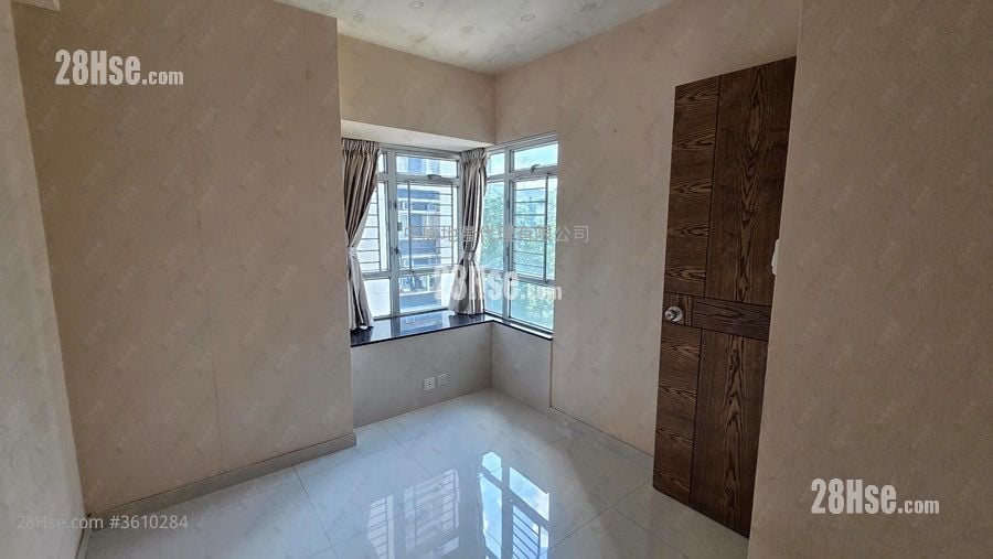 Kingswood Villas Sell 3 Bedrooms 548 ft² Kingswood Villas Sell 3 Bedrooms 548 ft²