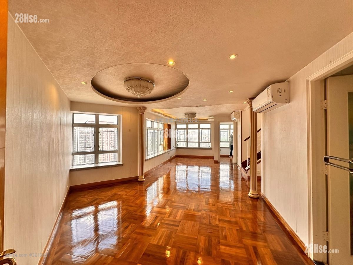 Kingswood Villas Sell 4 Bedrooms , 3 Bathrooms 1,281 ft² Kingswood Villas Sell 4 Bedrooms , 3 Bathrooms 1,281 ft²