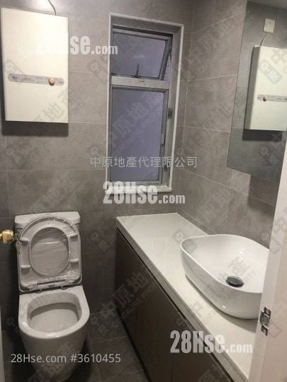 Kingswood Villas Sell 3 Bedrooms , 2 Bathrooms 629 ft² Kingswood Villas Sell 3 Bedrooms , 2 Bathrooms 629 ft²