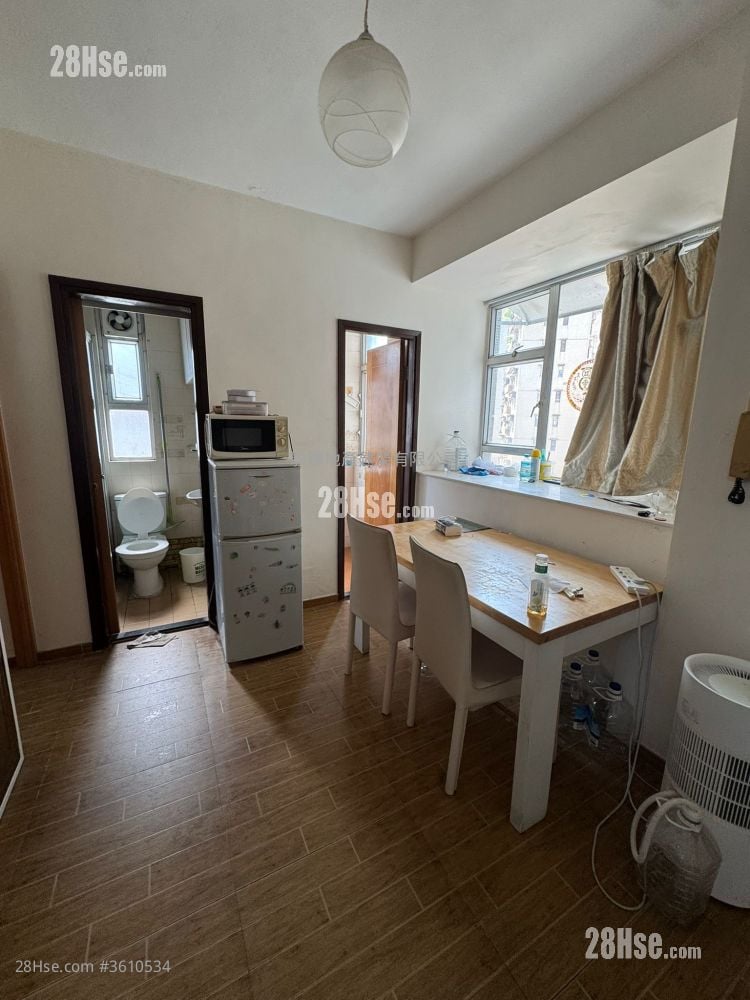 順輝大廈 租盤 1 房 , 1 浴室 276 平方呎 順輝大廈 租盤 1 房 , 1 浴室 276 平方呎