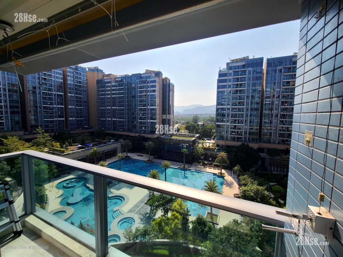 living room: Park Yoho Sell 4 Bedrooms , 2 Bathrooms 1,061 ft² living room: Park Yoho Sell 4 Bedrooms , 2 Bathrooms 1,061 ft²