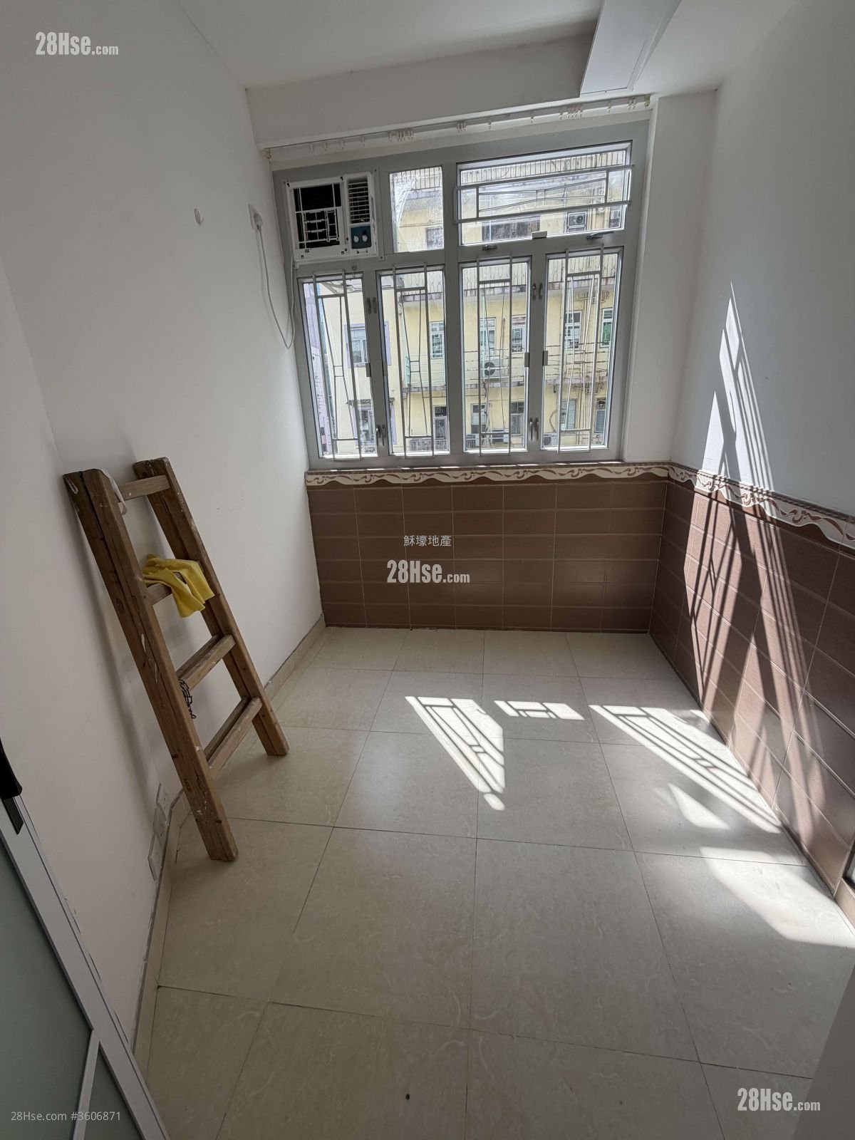 忠利大廈 租盤 1 房 , 1 浴室 200 平方呎