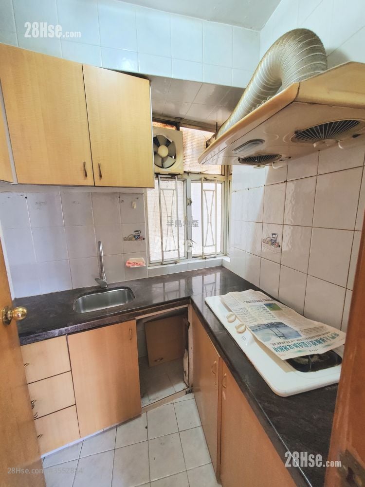 黃埔新村 售盤 2 房 , 1 浴室 400 平方呎 黃埔新村 售盤 2 房 , 1 浴室 400 平方呎