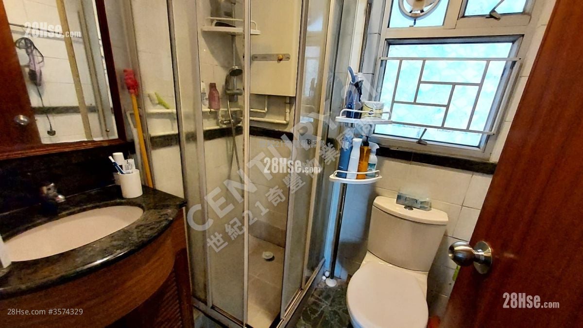 晓峰湾畔 售盘 3 房 , 2 浴室 653 平方尺 晓峰湾畔 售盘 3 房 , 2 浴室 653 平方尺