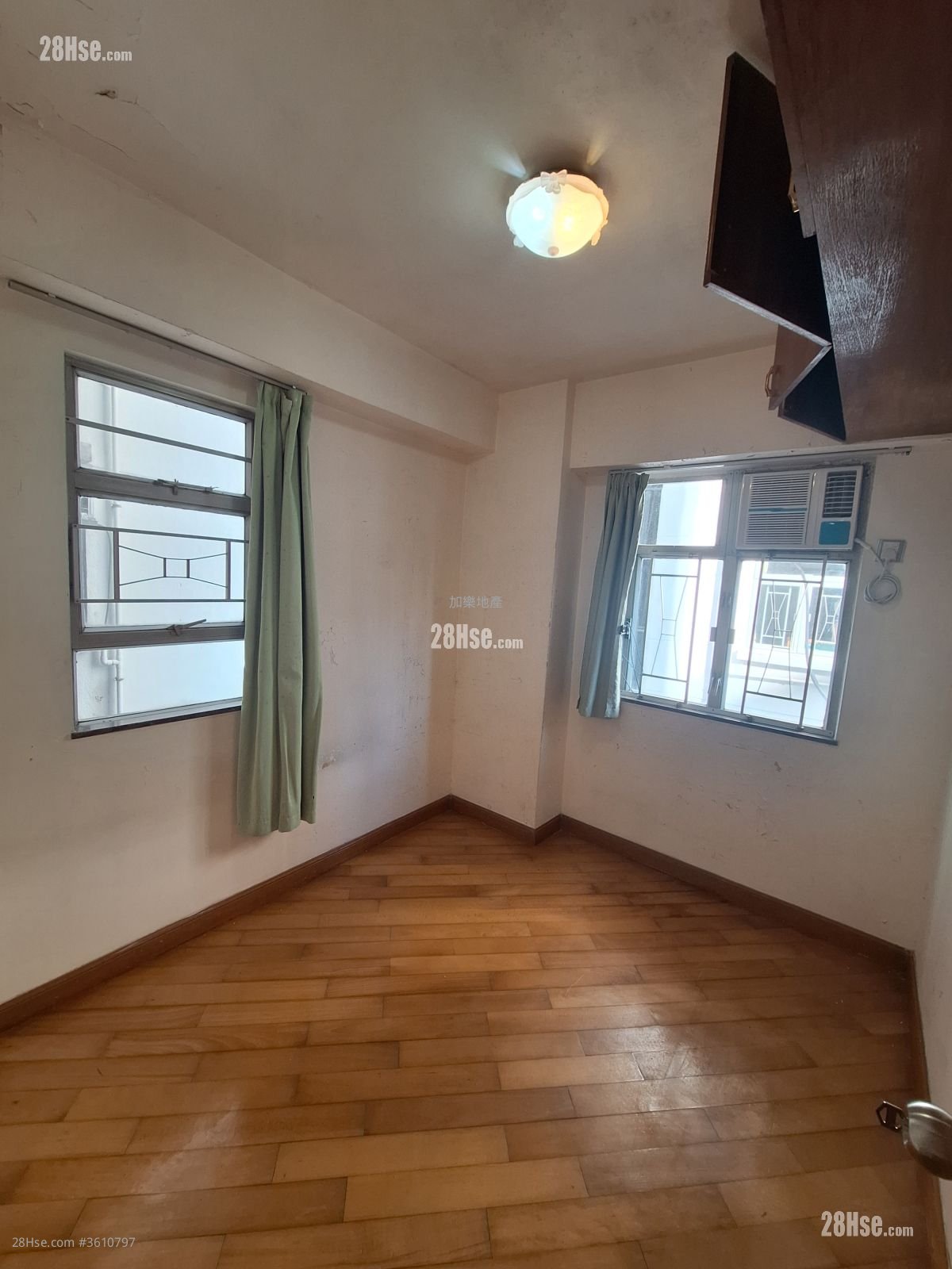 Whampoa Estate Sell 2 Bedrooms , 1 Bathroom 401 ft² Whampoa Estate Sell 2 Bedrooms , 1 Bathroom 401 ft²