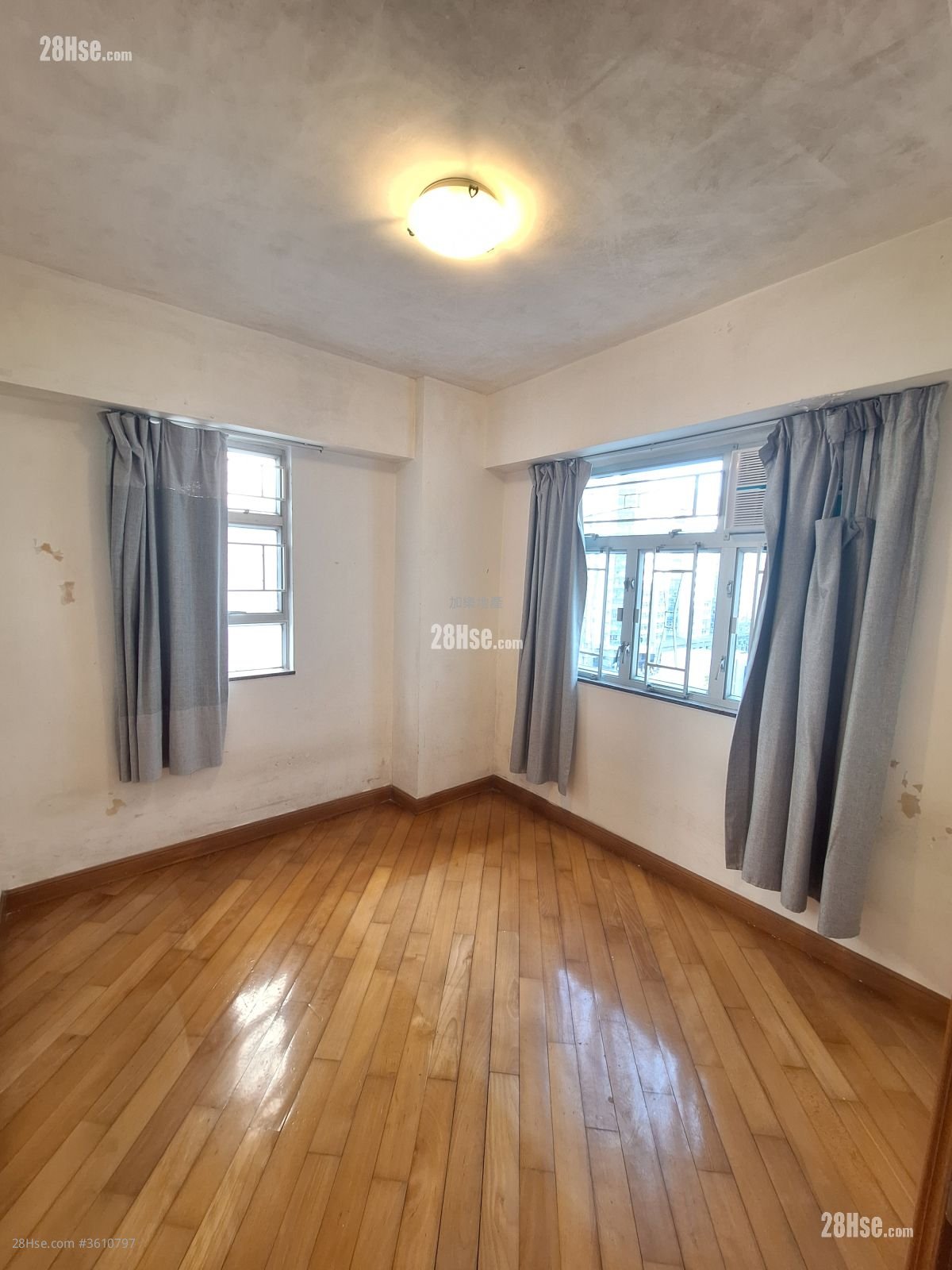 Whampoa Estate Sell 2 Bedrooms , 1 Bathroom 401 ft² Whampoa Estate Sell 2 Bedrooms , 1 Bathroom 401 ft²